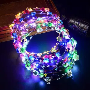 Couronne de fleurs à LED Bandeau de fleurs à LED pour filles Femmes Mariage Festival de musique Fête de Noël Nouvel An