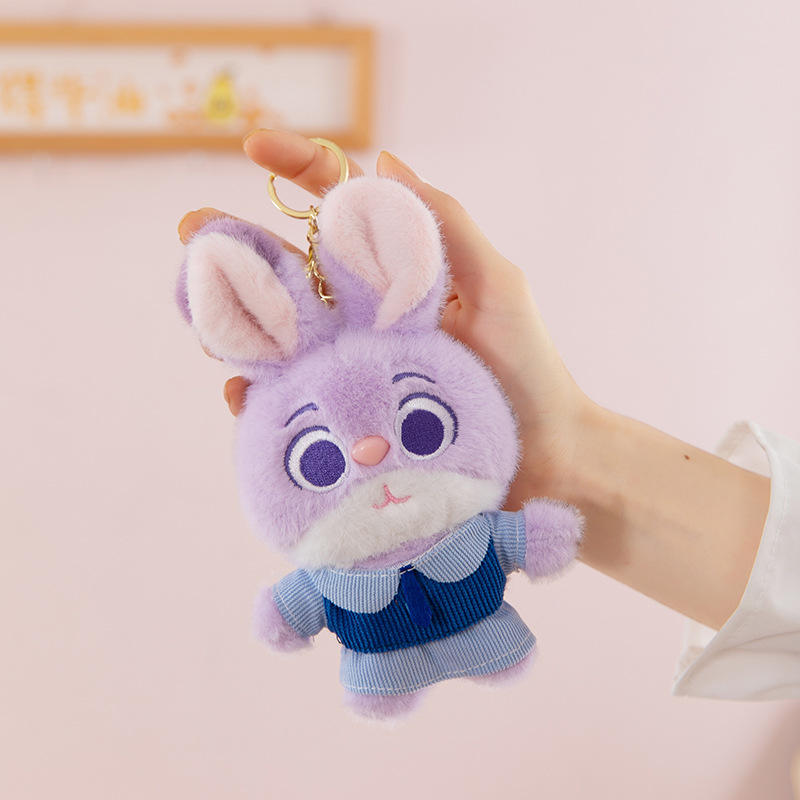 พวงกุญแจจูดี้แบบตั้งได้