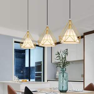 โคมไฟระย้าสามหัวแบบเดี่ยวทำจากเหล็กสำหรับงานศิลปะบาร์ร้านกาแฟร้านอาหารแนวยุโรป - Product Image 4