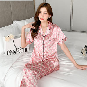 Pigiama in raso da <span class=keywords><strong>donna</strong></span> a manica corta in seta con <span class=keywords><strong>pantaloni</strong></span> 2 pezzi con scollo a V Top da <span class=keywords><strong>casa</strong></span> abbigliamento da notte in stile lusso da <span class=keywords><strong>donna</strong></span> - Product Image 3