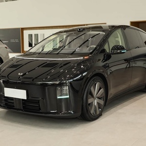 รถยนต์ไฟฟ้า SUV หรู 6 ที่นั่ง Li Auto <span class=keywords><strong>I8</strong></span> ปี 2025 <span class=keywords><strong>มือ</strong></span><span class=keywords><strong>สอง</strong></span> วิ่งได้ไกล 720 กม.  Lixiang <span class=keywords><strong>I8</strong></span>  มีจำหน่าย - Product Image 1