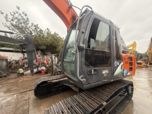 รถขุดตีนตะขาบ HITACHI ZX120 มือสอง ขนาด 12 ตัน 66 กิโลวัตต์ ได้รับการรับรองมาตรฐาน CE ระดับ Tier4 ปริมาตรบุ้งกี๋ 0.52 ลูกบาศก์เมตร เหมาะสำหรับงานก่อสร้างหนัก - Product Image 4