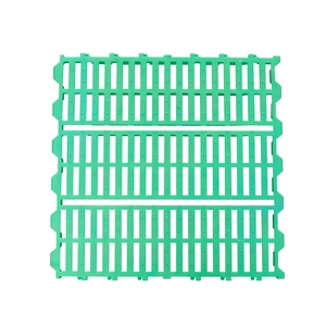 Suelo de Plástico con Rejillas Anti-Mordidas y Estructura Irrompible, Rejilla de Plástico para Cría de Lechones y Cerdas - Product Image 2