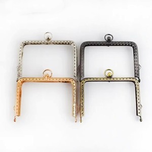 Meetee BS213 11cm DIY Handmade Sewing Bag Accessoires Embossed Alloy Square Bag Handles Wallet Purse Frame with Kiss Clasp - Product Image 1