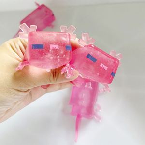 NOUVEAU Adorable Jouet à Presser Carré Axolotl Rose - Super Doux Anti-Stress pour Enfants et Adultes, Thérapie, Décompression, Cadeau, Partage Social - Product Image 2