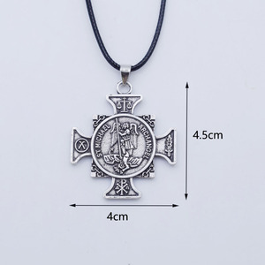 Collier de protection du saint patron Archange Saint Michel, médaille de saint catholique, bijoux de justice et de justice - Product Image 2