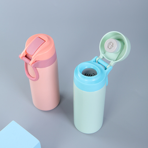 <span class=keywords><strong>Bouteille</strong></span> d'eau moderne en acier inoxydable 304 sans BPA, compatible lave-vaisselle, avec couvercle rabattable pour enfants, école et camping - Product Image 3