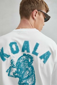 Camiseta Imperio Shop Estilo Australiano Unisex Oversize Blanca Transpirable con Estampado de Koala, Cuello Redondo y Manga Corta para Hombre - Product Image 2