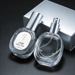 Bouteille de parfum en verre personnalisable avec logo et couleur sur mesure – Usine de contenants en verre - Product Image 1