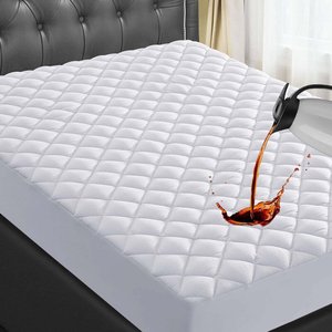 Queen Size Quilted Fitted Mattress Pad 100% Waterproof Breathable Mattress Protector