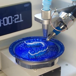 Aligneurs orthodontiques Tondeuse Automatique Laboratoire Dentaire Thermoformage Feuille Coupe Fraisage Équipement - Product Image 4