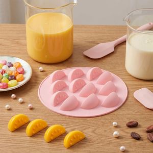 Nouveau design DIY Moule à glace en silicone 3D en forme de fruit, écologique, qualité alimentaire, outils de fabrication de bâtonnets de glace, marque OEM personnalisée - Product Image 2