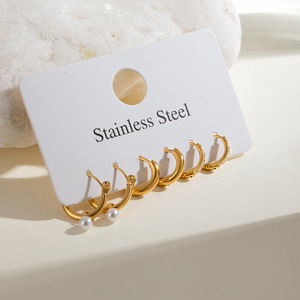 Aros Yueli con Perlas y Cristales Dorados para Uso Diario Femenino - Product Image 4