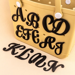 Chất lượng cao lớ<span class=keywords><strong>n</strong></span> 3 inch PVC bãi biể<span class=keywords><strong>n</strong></span> Tote Túi chè<span class=keywords><strong>n</strong></span> mạnh mẽ 3D tiếng Anh Thư trang trí quyế<span class=keywords><strong>n</strong></span> rũ chất lượng cao kích thướ<span class=keywords><strong>c</strong></span> lớ<span class=keywords><strong>n</strong></span> bogg Túi - Product Image 3