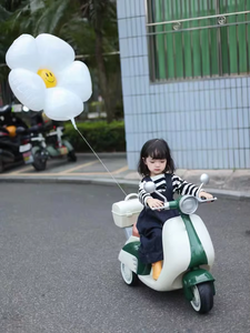 Motocicleta Eléctrica para Niños de 12V, Auto de Choque a Batería para Niñas y Niños de <span class=keywords><strong>2</strong></span> a 4 Años, Juguete para Niños Pequeños - Product Image 3