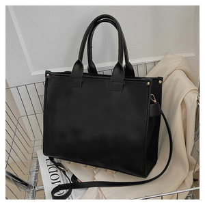 Sac à main femme grande capacité avec logo personnalisé, sac à bandoulière de luxe en cuir PU, sac fourre-tout femme - Product Image 4