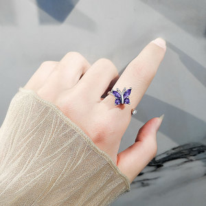 Anillo giratorio de circonita con diseño de mariposa, novedad para comercio exterior transfronterizo en AliExpress y Wish, fabricante mayorista de joyería de mano. - Product Image 3