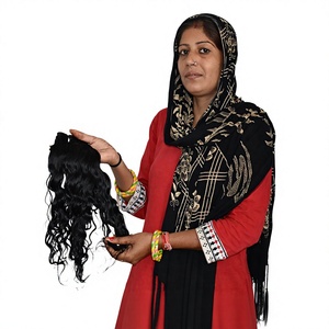 Cheveux Naturels en Gros 100% Vierge Indiens Extensions de Cheveux Humains de Haute Qualité Couleur Naturelle Ondulés Cuticules Alignées Grade Remy Faits à la Machine - Product Image 1