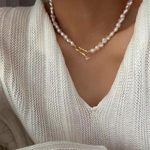 Collar de Perlas de Agua Dulce Barroco Retro Francés, Cadena de Clavícula de Plata Rota Natural, Versátil y Elegante - Product Image 5