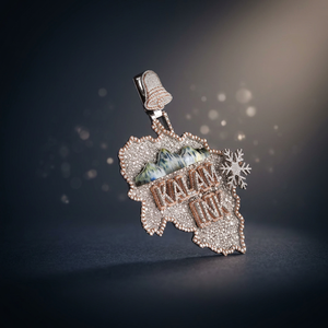 Colgante de Lujo Personalizado con Forma de Copo de Nieve de Moissanita, Chapado en Oro sobre Plata, Regalo Unisex - Product Image 1
