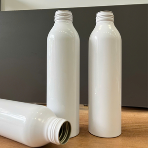 Bouteilles d'eau minérale en métal aluminium durables et élégantes fabricant du Vietnam en gros pour l'emballage de liquide de boisson - Product Image 5