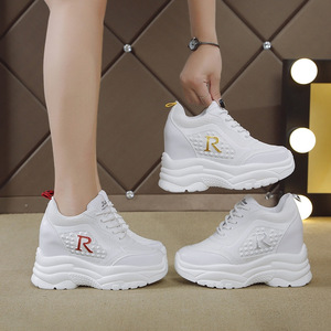 Chaussures de sport décontractées pour femmes 2025, respirantes, en maille, plateforme, semelle épaisse, augmentant la taille, design sportif - Product Image 1