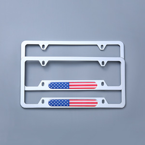 Cadre de <span class=keywords><strong>plaque</strong></span> d'<span class=keywords><strong>immatriculation</strong></span> en alliage d'aluminium avec motif drapeau américain, résistant à la corrosion, support de <span class=keywords><strong>plaque</strong></span> d'<span class=keywords><strong>immatriculation</strong></span> de voiture - Product Image 4