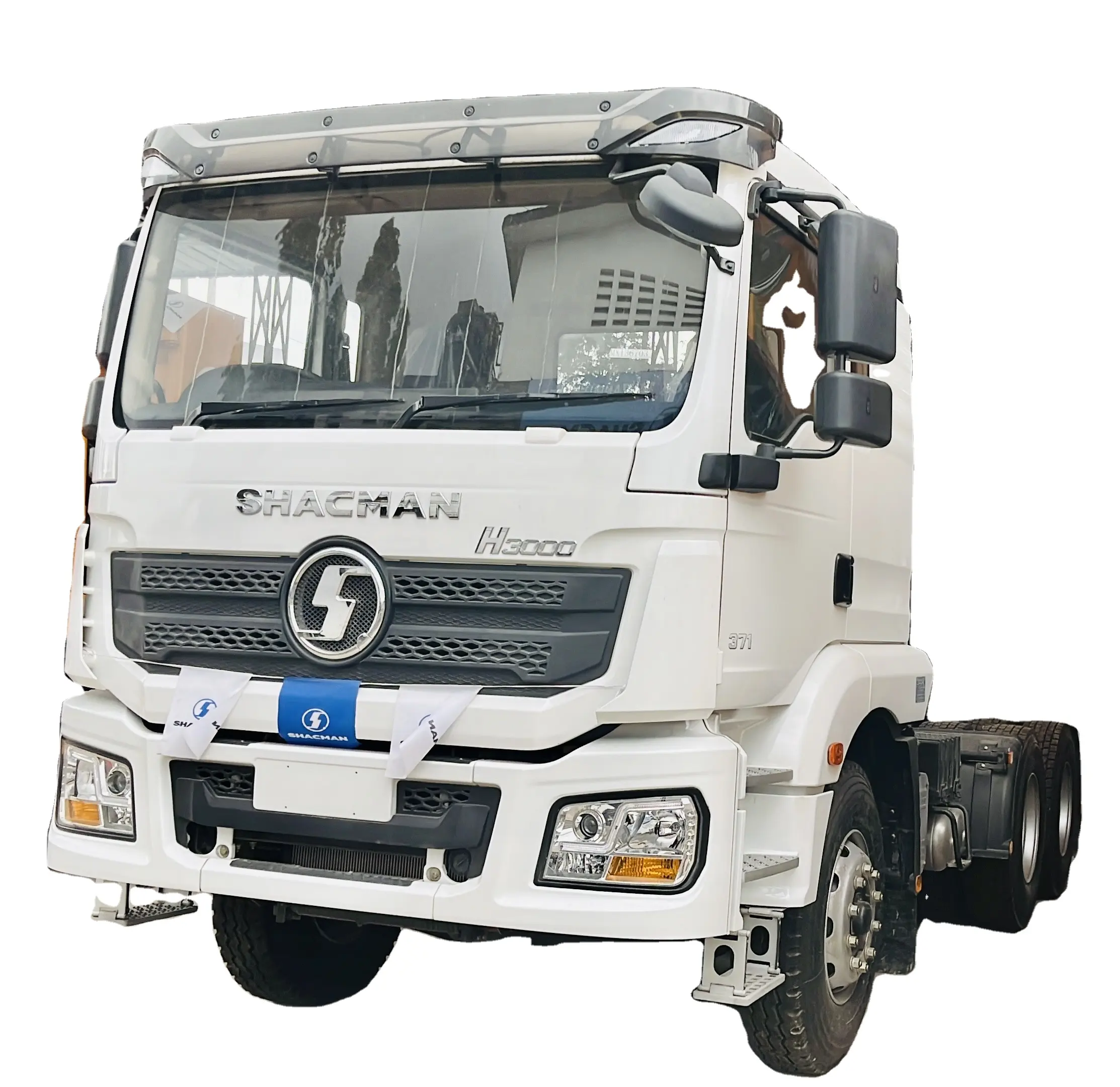 the new right hand drive Shacman H3000 6*4 10 wheels tractor truck for sale in Africa