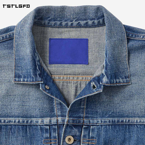 Chaqueta de mezclilla vintage para hombre, con lavado desgastado, efecto descolorido irregular, bolsillos dobles con parche, corte cropped, hombros caídos, estilo oversized, tipo trucker. - Product Image 5
