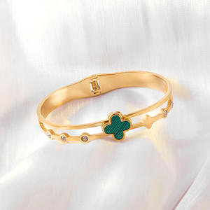 Cohen Fashion 2025 镀金不锈钢手镯 镶嵌式粗款女士四叶草锆石手链 最新设计 - Product Image 6