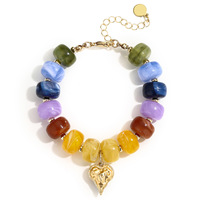 Ensemble collier et bracelet bohème fait main en résine colorée et perles acryliques en forme de cœur pour femme