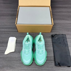 Top-quality casual shoes with thick soles, sports shoes, sports shoe designer, casual walking style, heightening, outdoor use - Product Image 4