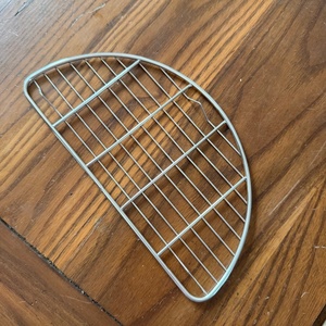 Grille de barbecue en treillis métallique ondulé en acier inoxydable, soudée, coupée et pliée, vente en gros, directement de l'usine pour équipement de barbecue - Product Image 3