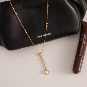 Collana in Acciaio Inossidabile alla Moda in 2 Stili, Placcata in Oro 18K PVD, Delicata Collana con Ciondoli e Strass, Gioielli Raffinati - Product Image 4