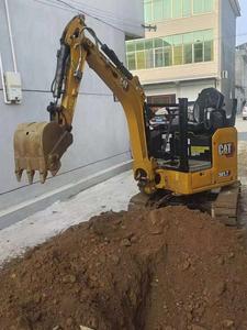 Mini-excavatrice sur chenilles d'occasion Cat 301.7cr 1,8 tonne, petite taille, très demandée au Kirghizistan - Product Image 2