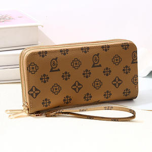 กระเป๋าสตางค์หนังแท้แบบสั้น 7 นิ้ว ดีไซน์ใหม่ คุณภาพสูง หรูหรา กันน้ำ ใส่บัตรได้  สำหรับทุกเพศ ราคาดีที่สุด - Product Image 5