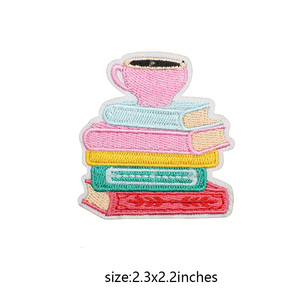 Venta al por mayor de parches de prensa de calor bordado de hierro en parches de libros para bolsos ropa - Product Image 2