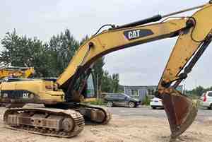 Excavadora de cadenas Caterpillar 330 de 30 toneladas de buena calidad, usada, con pocas horas de uso, certificación CE, con componentes de motor y transmisión, potencia de 225 kW - Product Image 2