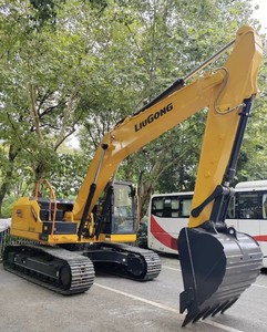 Medium and Large Excavators LiuGong921F Hydraulic Crawler 21ton Version, Powered by a Domestically Produced Cummins Engine. - Product Image 1