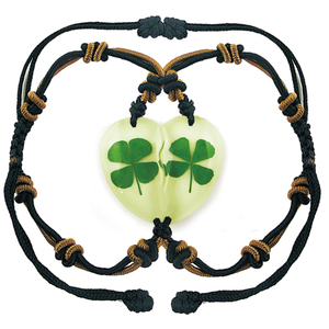 Ensemble de porte-clés en résine en forme de cœur lumineux, avec <span class=keywords><strong>un</strong></span> véritable trèfle à quatre feuilles intégré, porte-clés romantique assorti pour <span class=keywords><strong>cadeau</strong></span> d'amitié - Product Image 3