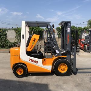 2019-2024 Carretilla elevadora diésel TCM 2,5 T usada con motor ISUZU Maquinaria de construcción de alta calidad para industrias minoristas - Product Image 2