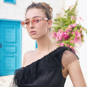 Lunettes de soleil œil de chat mystérieuses pour femmes, monture PC UV400, protection solaire classe 2, style steampunk tendance - Product Image 2