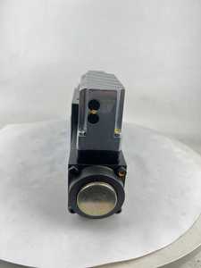 วาล์วควบคุมทิศทางแบบสัดส่วน 0811404774 4WRPE 10 E1-80SJ-2X/G24K0/A1M 4WRDE 4WRPE10 R901396517 4WRPE10E1-80SJ-3X/M/24A1 4WRDE Propor - Product Image 2