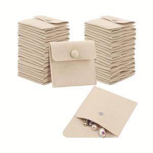 Pochette à bijoux de luxe en microfibre 8x8cm, sacs cadeaux recyclables en velours avec bouton-pression et séparateur pour bracelets, montres et lunettes - Product Image 1