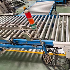 Zware Zwaartekracht <span class=keywords><strong>Pallet</strong></span> <span class=keywords><strong>Roller</strong></span> Machine Nieuwe Staat Transportband Magazijn Transportband Voor Fabriek <span class=keywords><strong>Roller</strong></span> Tafels - Product Image 2