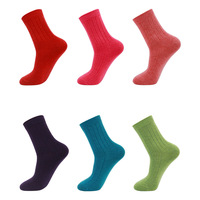 Chaussettes d'hiver épaisses en laine pour femmes, chaussettes décontractées en tricot rayé, chaudes et douces, vente en gros