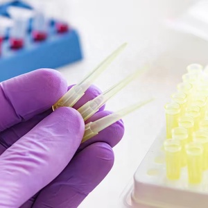 Puntas de pipeta universales azules 1000L para uso en laboratorio de alta calidad - Product Image 4