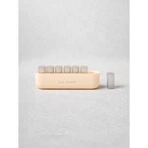 Caja de almacenamiento de pastillas PP con soporte desmontable individual de 7 compartimentos Estuche conveniente para el manejo diario de pastillas - Product Image 1
