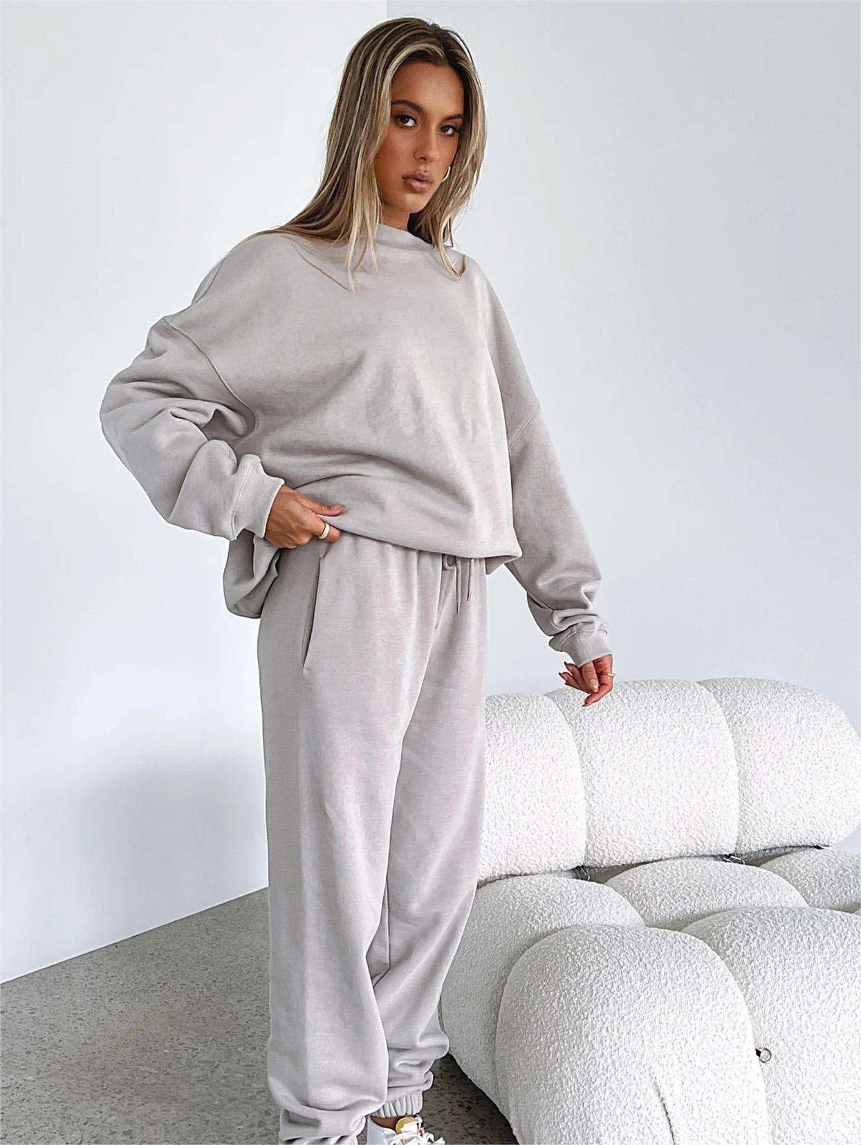 สีเทาอ่อน