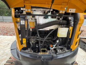 Mini-excavatrice sur chenilles Sany SY35U d'occasion, faible consommation de carburant, transport facile pour la construction résidentielle - Product Image 5